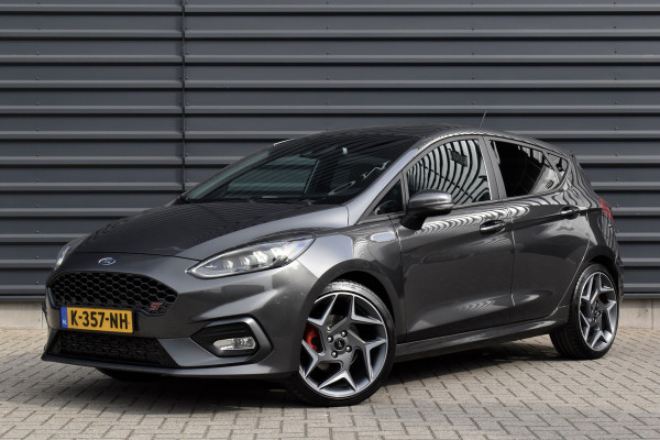 Ford Fiesta 1.5 ST-3 200pk | Recaro Seats | Camera | B&O Audio | Stuur + Stoelverwarming | CarPlay | Orig. NL |