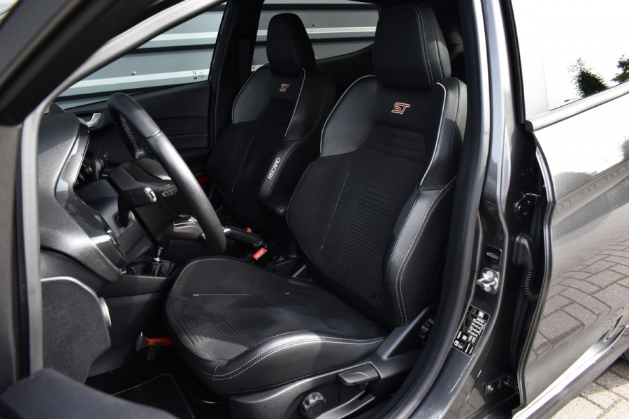 Ford Fiesta 1.5 ST-3 200pk | Recaro Seats | Camera | B&O Audio | Stuur + Stoelverwarming | CarPlay | Orig. NL |