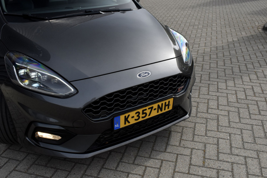 Ford Fiesta 1.5 ST-3 200pk | Recaro Seats | Camera | B&O Audio | Stuur + Stoelverwarming | CarPlay | Orig. NL |