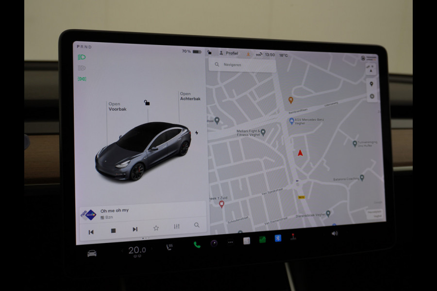 Tesla Model 3 Performance AWD 513pk 0-100 in 3,4 sec! Lmv-20" FSD-Comp.3 AutoPilot Carbon-Spoiler Premium-HiFi Pano.dak Camera Leer Adaptive-C Camera Navi LED ACC DAB Voorverwarmen interieur en Keyless via App One-Pedal-Drive Rode Remklauwen Origineel Nederlandse auto! Nieuwprijs €65.680 Garantie op Accu/Motor tot 21-12-2027 max 192.000km