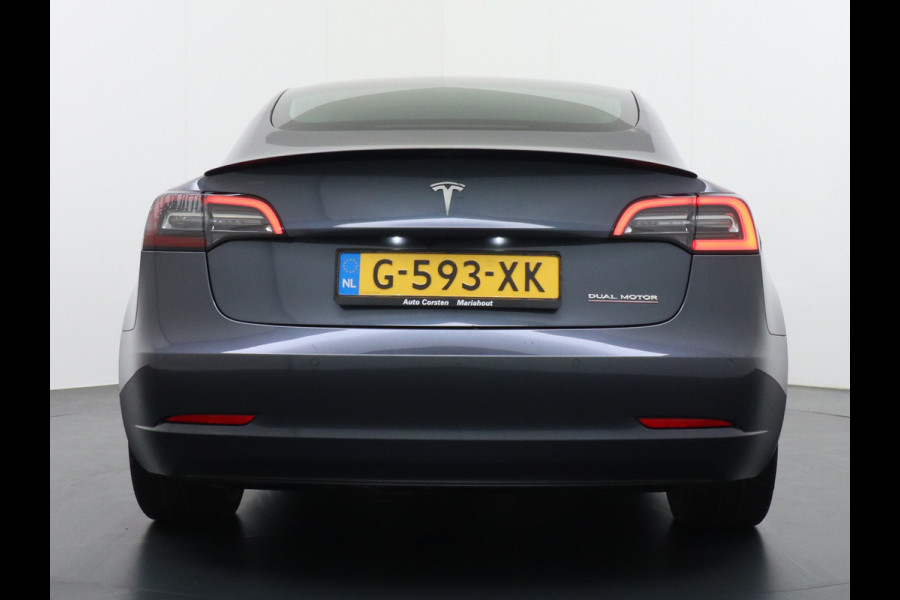 Tesla Model 3 Performance AWD 513pk 0-100 in 3,4 sec! Lmv-20" FSD-Comp.3 AutoPilot Carbon-Spoiler Premium-HiFi Pano.dak Camera Leer Adaptive-C Camera Navi LED ACC DAB Voorverwarmen interieur en Keyless via App One-Pedal-Drive Rode Remklauwen Origineel Nederlandse auto! Nieuwprijs €65.680 Garantie op Accu/Motor tot 21-12-2027 max 192.000km