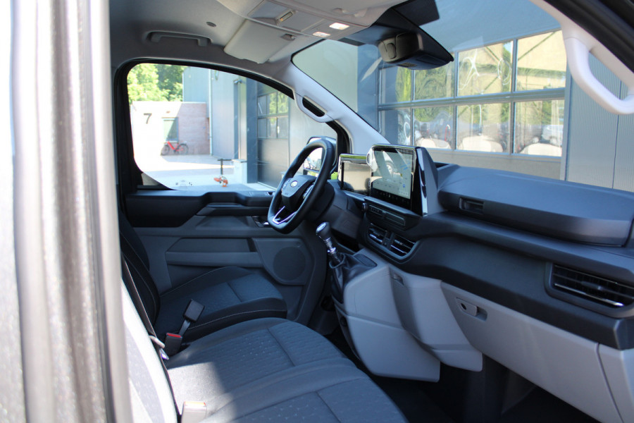 Ford Transit Custom 320 2.0 TDCI L2H1 Limited 150pk - 2x Schuifdeur - Adaptive Cruise - Verwarmd stuur - Blind spot - Navigatie - Camera - Draadloos