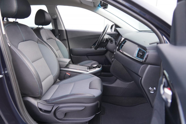 Kia e-Niro DynamicLine 64 kWh / Incl. BTW / Navigatie / Adaptieve Cruise Control / Climate Control