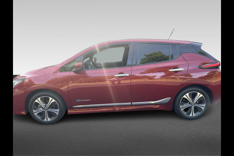 Nissan Leaf Electric 40kWh N-Connecta | Navigatie