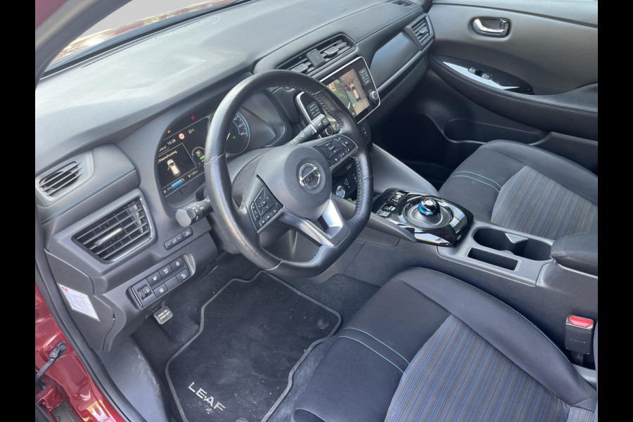Nissan Leaf Electric 40kWh N-Connecta | Navigatie