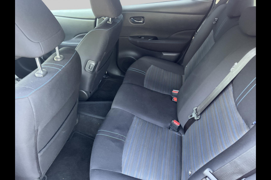Nissan Leaf Electric 40kWh N-Connecta | Navigatie