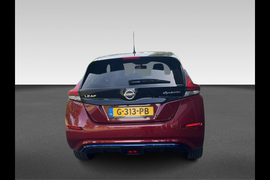 Nissan Leaf Electric 40kWh N-Connecta | Navigatie