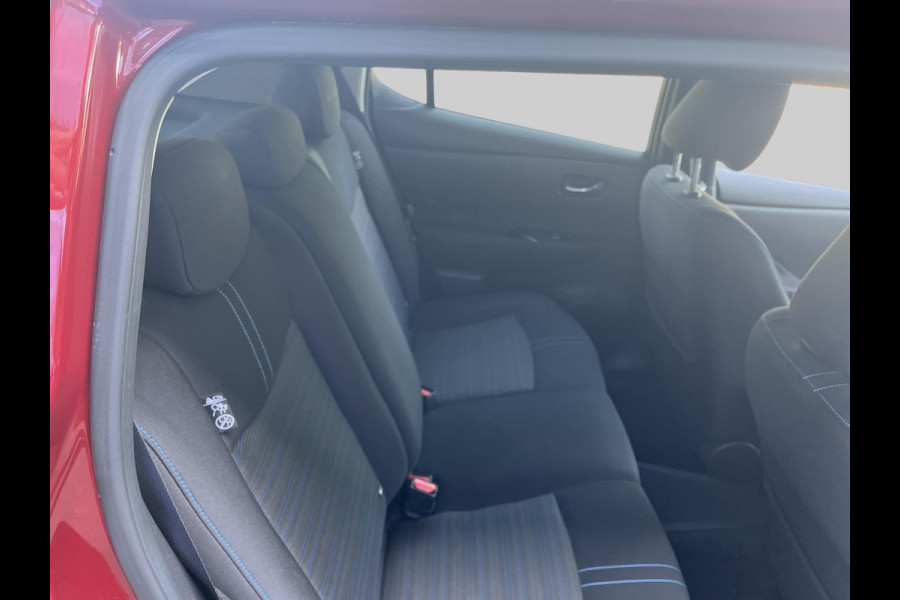 Nissan Leaf Electric 40kWh N-Connecta | Navigatie