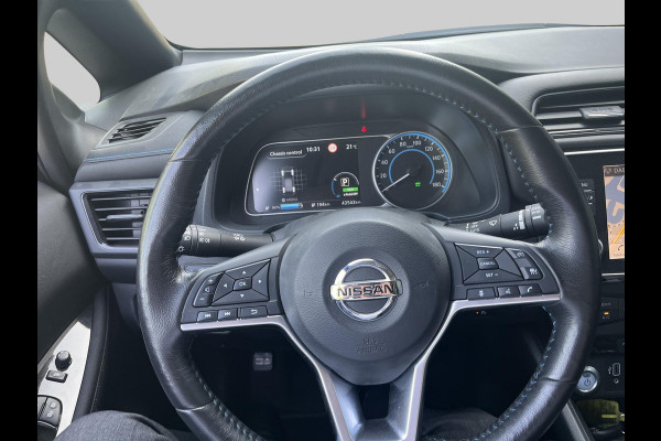 Nissan Leaf Electric 40kWh N-Connecta | Navigatie