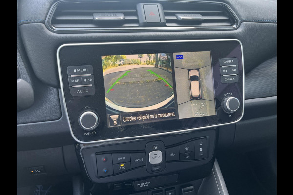 Nissan Leaf Electric 40kWh N-Connecta | Navigatie