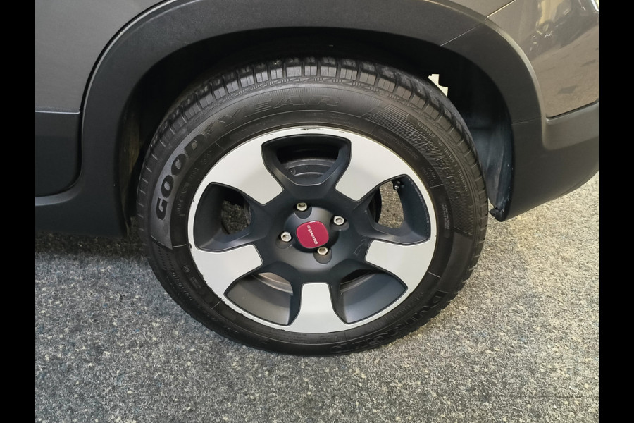 Fiat Panda 1.0 Hybrid City Cross Rijklaar + 12 maanden Bovag-garantie Henk Jongen Auto's in Helmond,  al 50 jaar service zoals 't hoort!