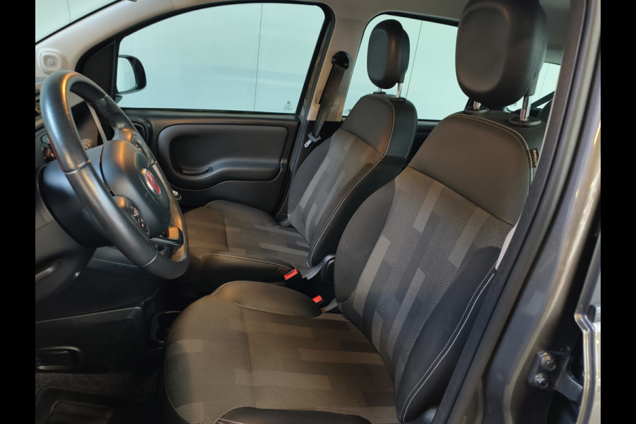 Fiat Panda 1.0 Hybrid City Cross Rijklaar + 12 maanden Bovag-garantie Henk Jongen Auto's in Helmond,  al 50 jaar service zoals 't hoort!