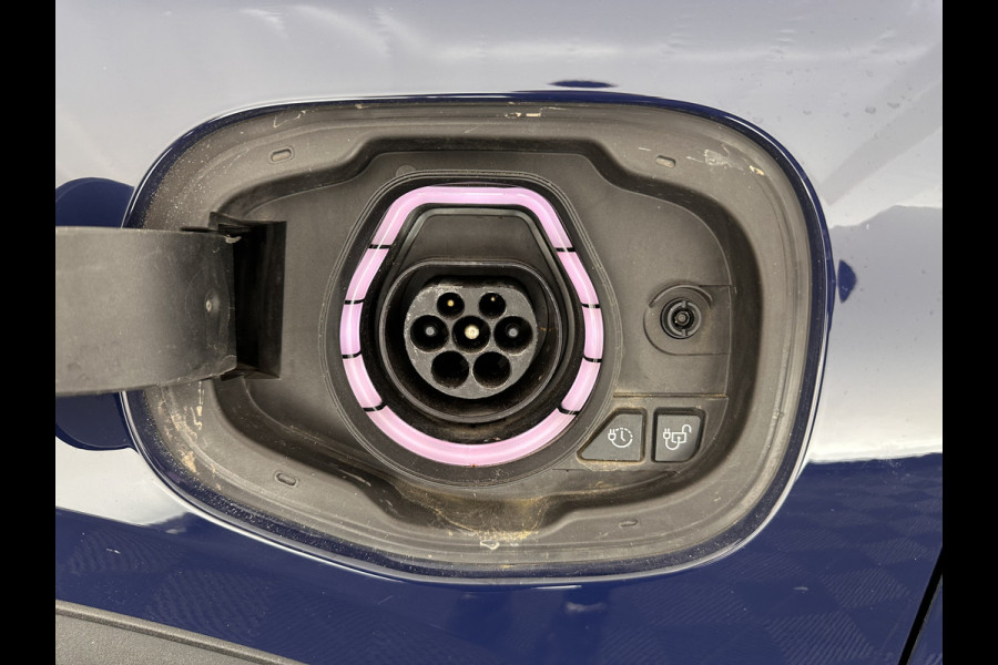 Ford Kuga 2.5 PHEV Titanium X (INCL-BTW) *LEATHER-MICROFIBRE | FULL-LED | DIGI-COCKPIT | ADAPTIVE-CRUISE | BLINDSPOT | PARK-PILOT | CAMERA | NAVI-FULLMAP | HEATED-COMFORT-SEATS | CARPLAY | DAB | LANE-ASSIST | 17"ALU*