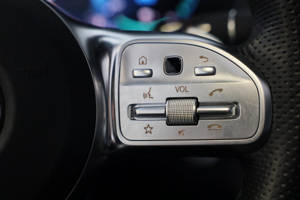 Mercedes-Benz GLC 300e 4MATIC AMG 63 Look / Memory / Digital Cockpit / Open Panoramadak / Camera / Acc / Led / 20 Inch