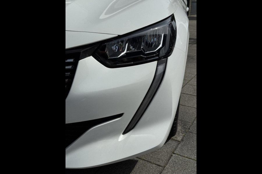 Peugeot 208 1.2 PureTech STYLE Edition - Navigatie/Apple CarPlay I LED I PDC I Airco I Sport velgen I Dealer onderhouden