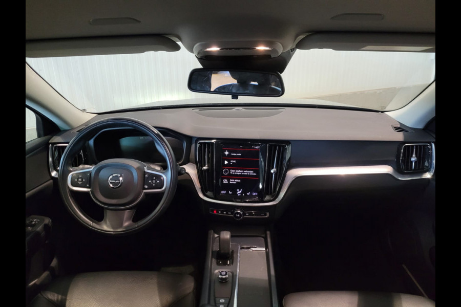 Volvo V60 B3 Aut. Momentum ACC Leder Trekhaak 163pk