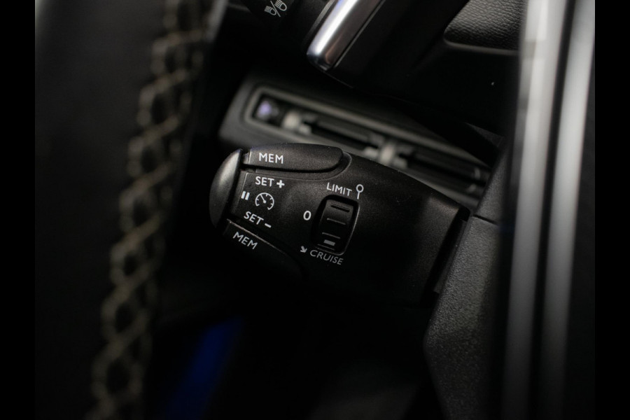 Peugeot 3008 1.2 PureTech Allure Sport (APPLE CARPLAY,NAVI,CRUISE,LED,CAMERA,LEDER,CLIMATE,SFEERVERLICHTING,TREKHAAK,NETTE STAAT)