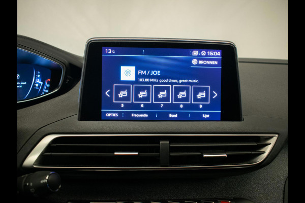 Peugeot 3008 1.2 PureTech Allure Sport (APPLE CARPLAY,NAVI,CRUISE,LED,CAMERA,LEDER,CLIMATE,SFEERVERLICHTING,TREKHAAK,NETTE STAAT)