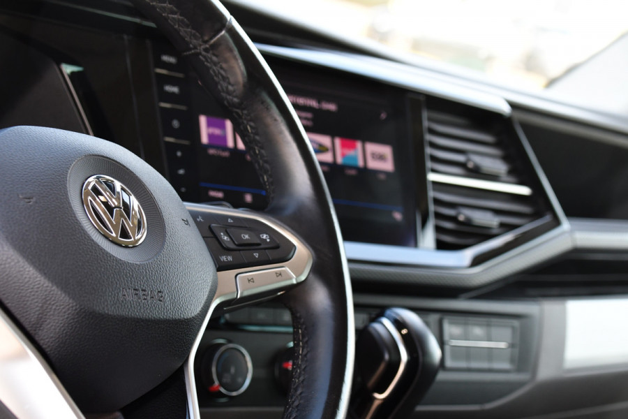 Volkswagen Transporter 2.0 TDI L2H1 30 DC Bulli Virtual, Adaptieve Cruise, Carplay, LED, Automaat, Trekhaak, 150PK, Sensoren, Uniek!