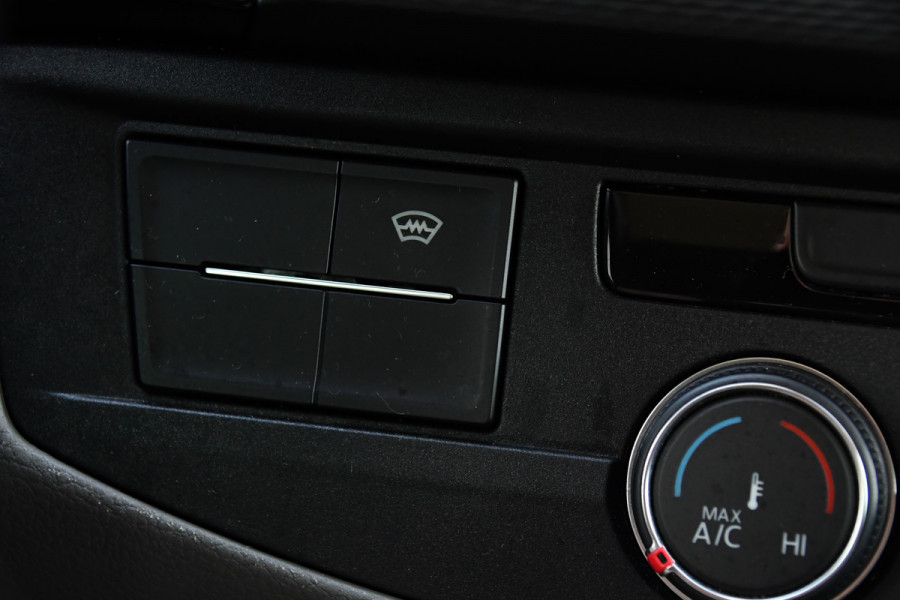 Volkswagen Transporter 2.0 TDI L2H1 30 DC Bulli Virtual, Adaptieve Cruise, Carplay, LED, Automaat, Trekhaak, 150PK, Sensoren, Uniek!
