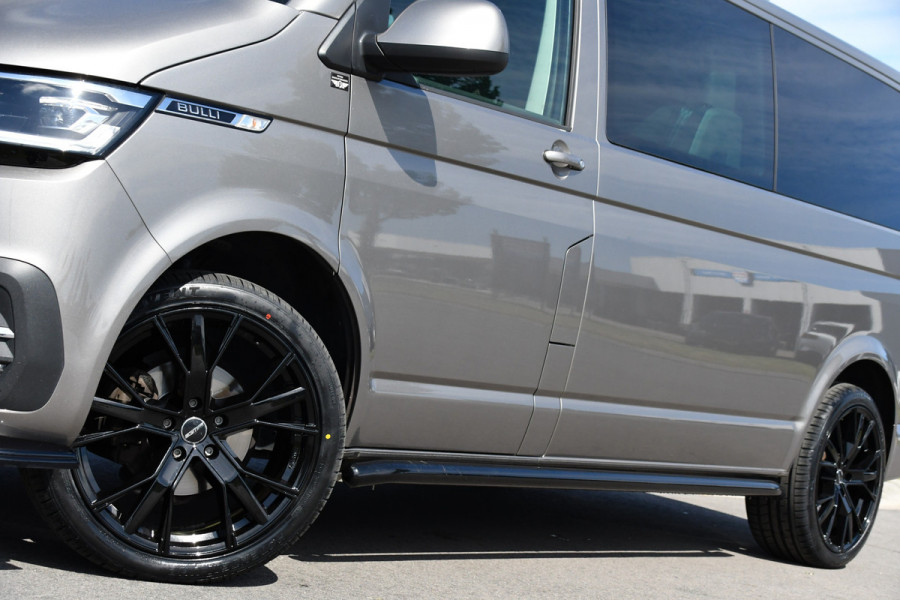 Volkswagen Transporter 2.0 TDI L2H1 30 DC Bulli Virtual, Adaptieve Cruise, Carplay, LED, Automaat, Trekhaak, 150PK, Sensoren, Uniek!
