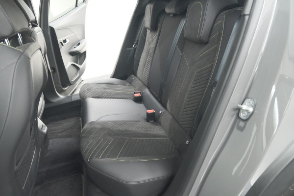 Peugeot 2008 PureTech 130 EAT8 GT | 360 Camera | Stoelmassage | Adaptieve Cruise Control | Dodehoekdetectie