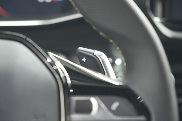 Peugeot 2008 PureTech 130 EAT8 GT | 360 Camera | Stoelmassage | Adaptieve Cruise Control | Dodehoekdetectie