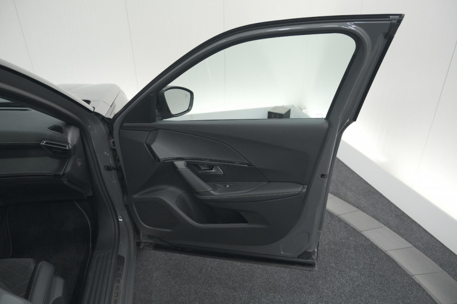 Peugeot 2008 PureTech 130 EAT8 GT | 360 Camera | Stoelmassage | Adaptieve Cruise Control | Dodehoekdetectie