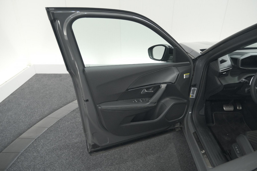 Peugeot 2008 PureTech 130 EAT8 GT | 360 Camera | Stoelmassage | Adaptieve Cruise Control | Dodehoekdetectie
