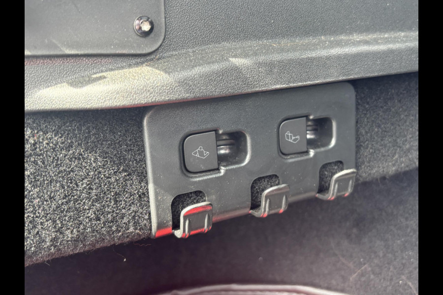 Tesla Model Y Long Range AWD 75 kWh AUTOPILOT | TREKHAAK AFNEEMBAAR | TESLA GARANTIE T/M 4-2027