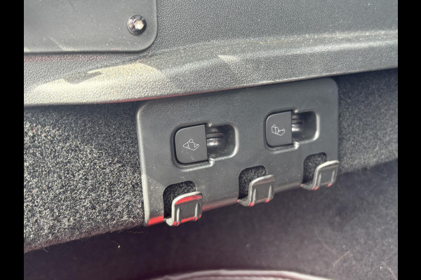 Tesla Model Y Long Range AWD 75 kWh AUTOPILOT | TREKHAAK AFNEEMBAAR | TESLA GARANTIE T/M 4-2027