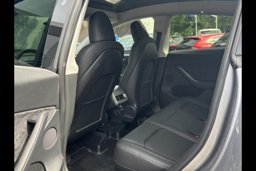 Tesla Model Y Long Range AWD 75 kWh AUTOPILOT | TREKHAAK AFNEEMBAAR | TESLA GARANTIE T/M 4-2027