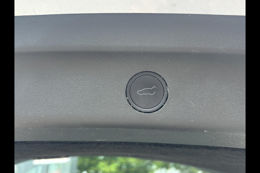 Tesla Model Y Long Range AWD 75 kWh AUTOPILOT | TREKHAAK AFNEEMBAAR | TESLA GARANTIE T/M 4-2027