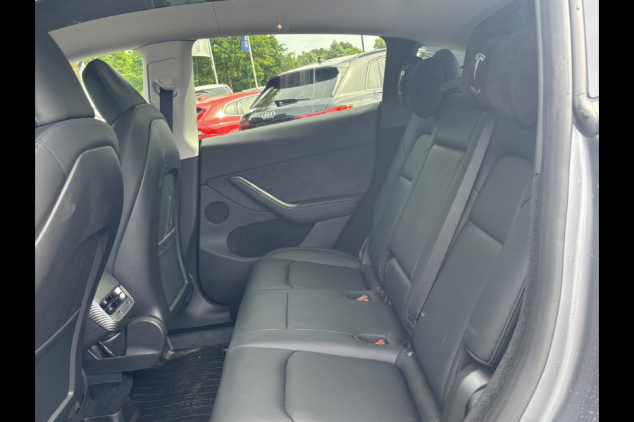 Tesla Model Y Long Range AWD 75 kWh AUTOPILOT | TREKHAAK AFNEEMBAAR | TESLA GARANTIE T/M 4-2027
