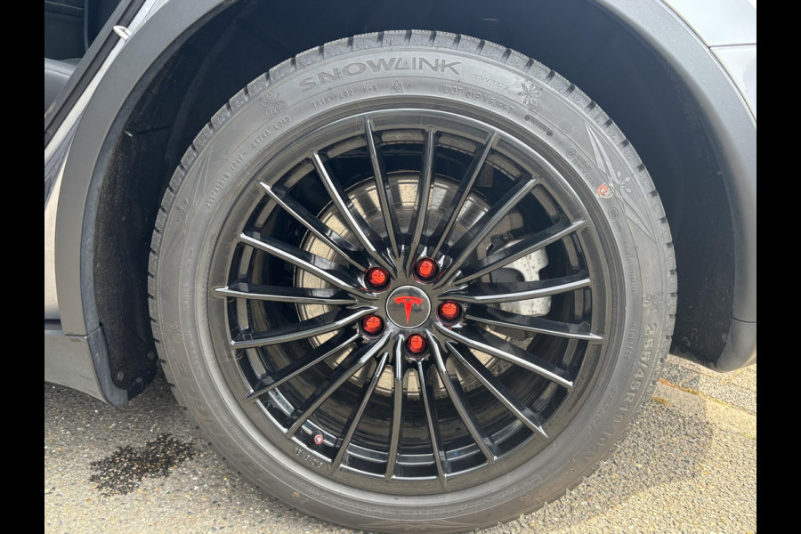 Tesla Model Y Long Range AWD 75 kWh AUTOPILOT | TREKHAAK AFNEEMBAAR | TESLA GARANTIE T/M 4-2027