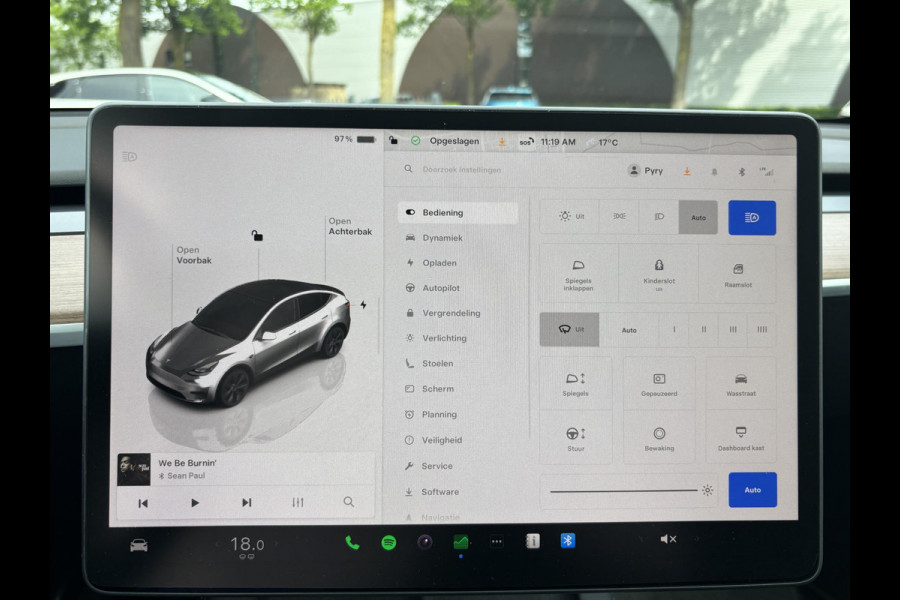 Tesla Model Y Long Range AWD 75 kWh AUTOPILOT | TREKHAAK AFNEEMBAAR | TESLA GARANTIE T/M 4-2027