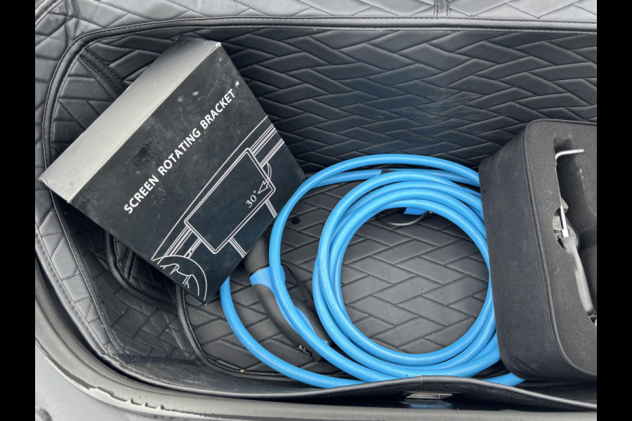 Tesla Model Y Long Range AWD 75 kWh AUTOPILOT | TREKHAAK AFNEEMBAAR | TESLA GARANTIE T/M 4-2027