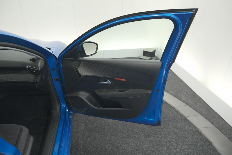 Peugeot e-208 EV Active Pack 50 kWh | Parkeersensoren | Apple Carplay | Climate Control