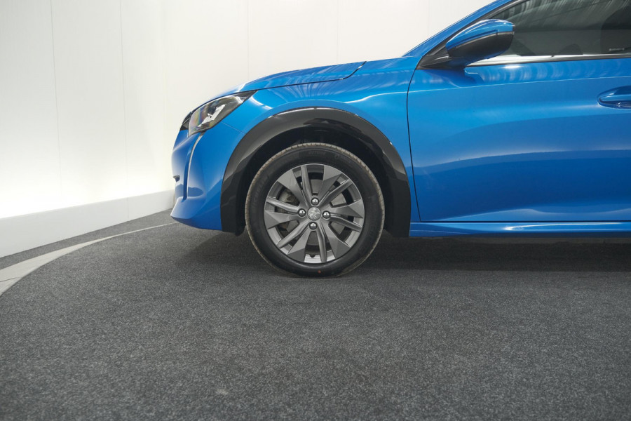 Peugeot e-208 EV Active Pack 50 kWh | Parkeersensoren | Apple Carplay | Climate Control