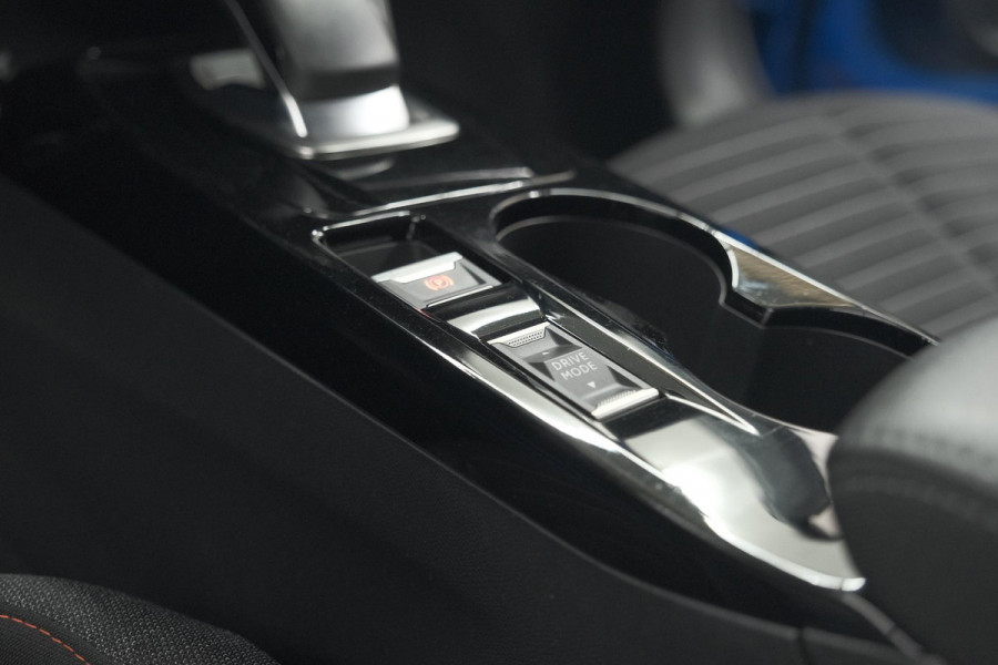 Peugeot e-208 EV Active Pack 50 kWh | Parkeersensoren | Apple Carplay | Climate Control