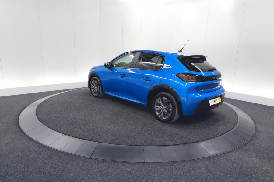 Peugeot e-208 EV Active Pack 50 kWh | Parkeersensoren | Apple Carplay | Climate Control