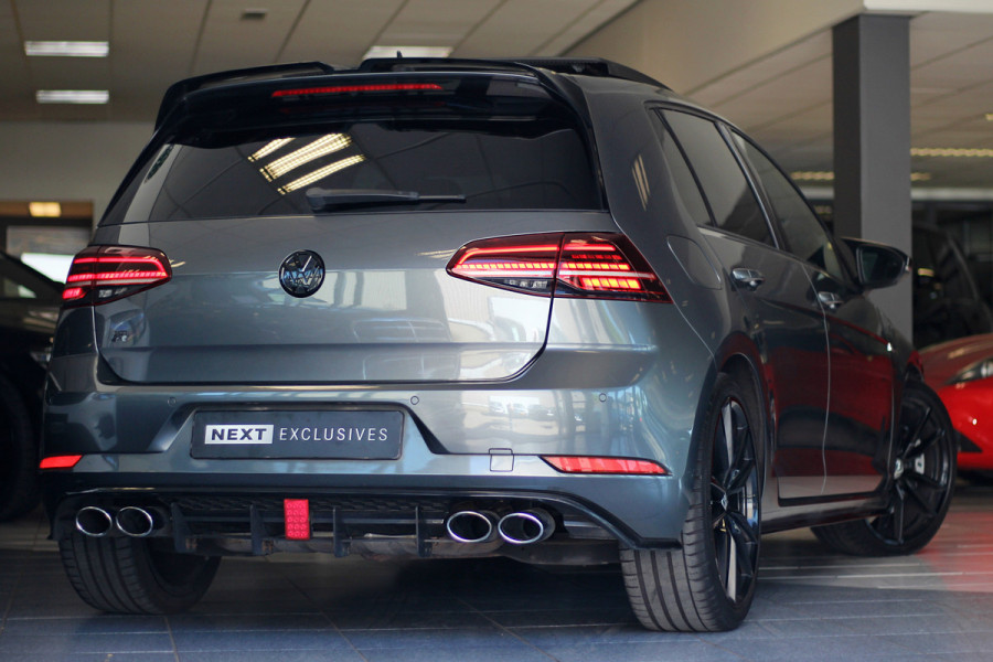Volkswagen Golf 2.0 TSI 4Motion R | Sterrenhemel | Pano | Forged | Sfeer