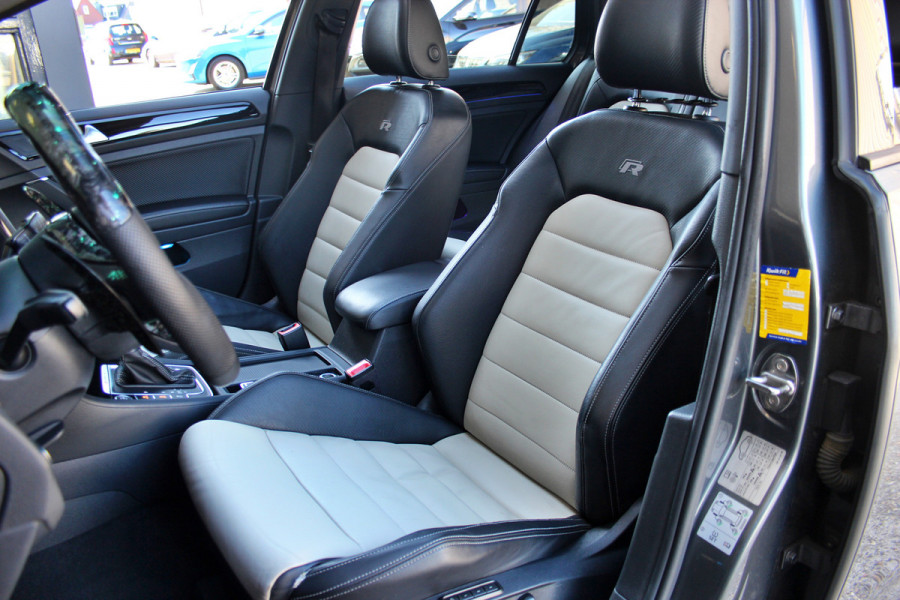 Volkswagen Golf 2.0 TSI 4Motion R | Sterrenhemel | Pano | Forged | Sfeer