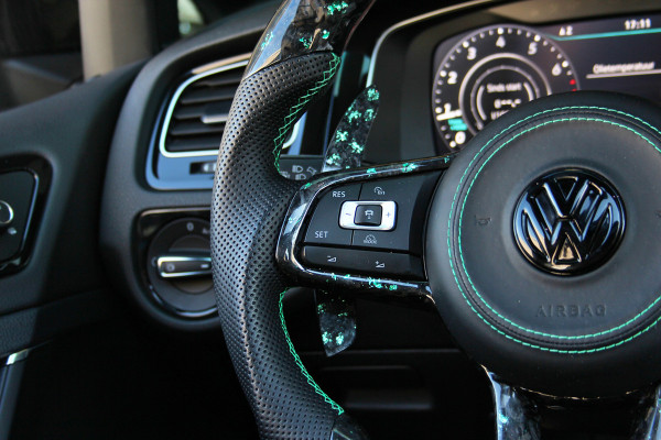 Volkswagen Golf 2.0 TSI 4Motion R | Sterrenhemel | Pano | Forged | Sfeer