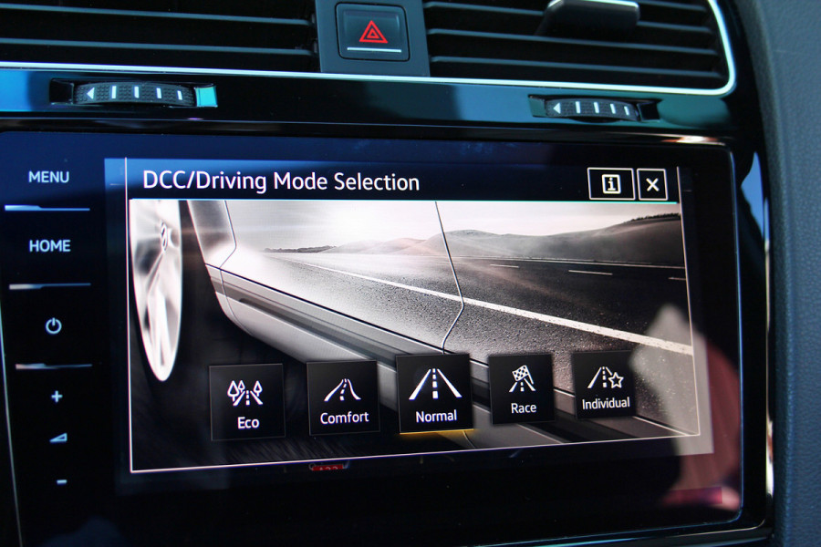 Volkswagen Golf 2.0 TSI 4Motion R | Sterrenhemel | Pano | Forged | Sfeer