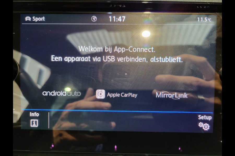 Volkswagen Polo 1.0 TSI R-Line / PANO / DEALER OND / VOL!