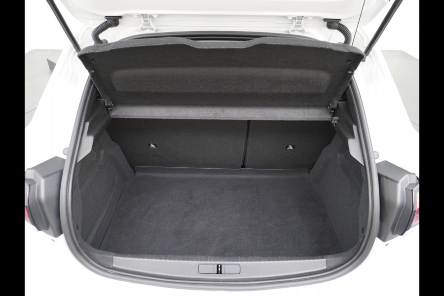 Peugeot e-208 EV Allure Pack 50kWh Apple Carplay Android Auto Camera Navi Stoelverwarming DAB+ Keyless Regen/Lichtsensor Lmv 16" Led Bluetooth Rijstrooksensor met correctie Verkeersbord detectie Fase 3 Laden  19 euro belasting per 3 maanden nieuwprijs € 33.500 euro