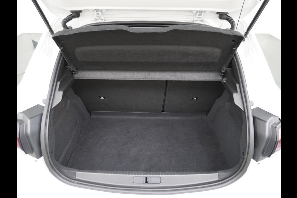 Peugeot e-208 EV Allure Pack 50kWh Apple Carplay Android Auto Camera Navi Stoelverwarming DAB+ Keyless Regen/Lichtsensor Lmv 16" Led Bluetooth Rijstrooksensor met correctie Verkeersbord detectie Fase 3 Laden  19 euro belasting per 3 maanden nieuwprijs € 33.500 euro