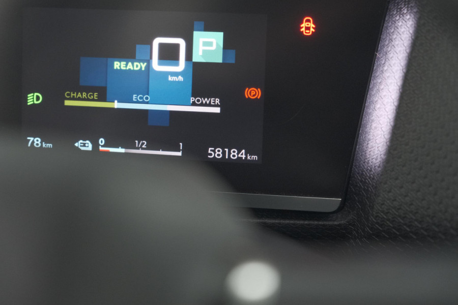 Citroën Ë-C4 Shine Pack Business 50 kWh | Panoramadak | Head-Up Display | Camera | Navigatie