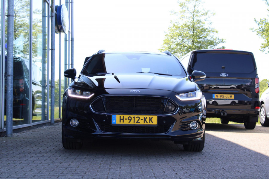 Ford Mondeo Wagon 1.5 ST Line | Trekhaak | Panorama Dak | Winterpack | Climate Control | Navigatie | Cruise Control |